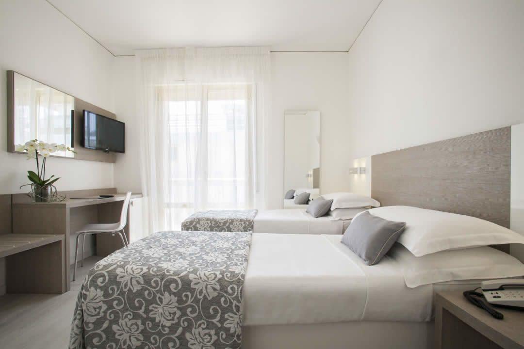 Imperial Palace Hotel 3*