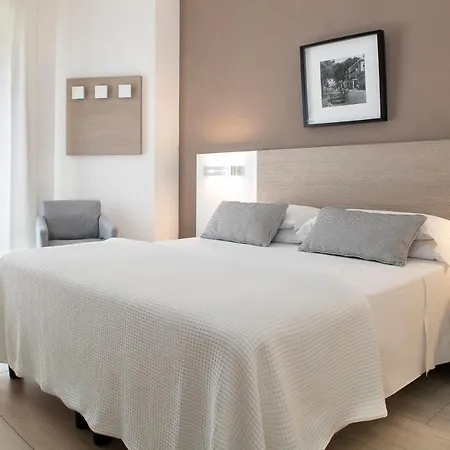 Imperial Palace Hotel 3*